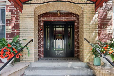 203 6th Avenue 3AB sold home in Landmark Condominiums, Hendersonville, NC