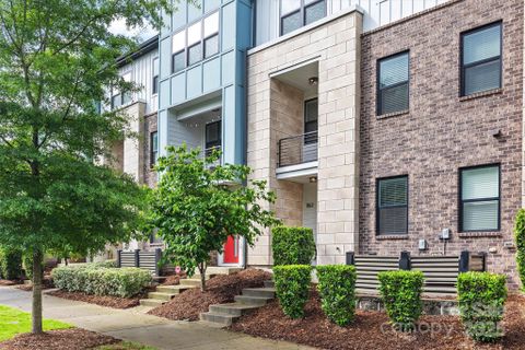 1162 E 36th Street