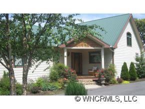 8 Bonnie Brae Drive sold home in Reems Creek Valley, Weaverville, NC