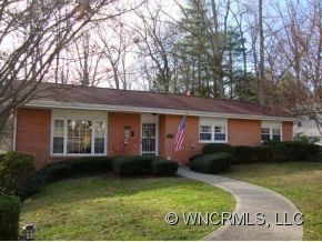 433 Hillcrest Circle