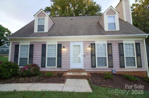 8901 Mackenzie Court sold home in Braewick, Charlotte, NC