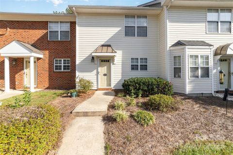4220 Melrose Club Drive sold home in Melrose Townhomes, Matthews, NC