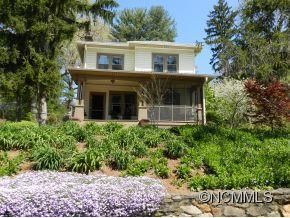 9 Laurel Ave