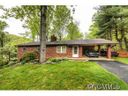 221 West Poplar Drive sold home in Hendersonville, SC