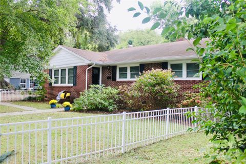 710 Neil Street