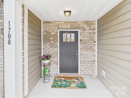 1708 Coral Bark Lane sold home in Kinghurst Cove, Charlotte, NC