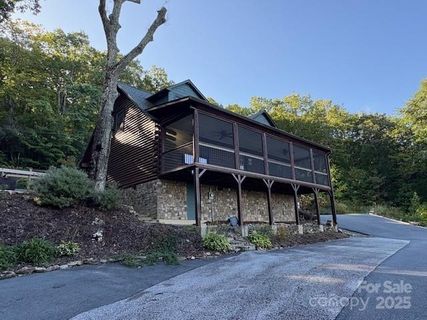 1077 Melrose Mountain Road sold home in Melrose Mtn, Tryon, NC