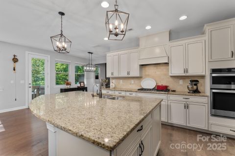 4946 Norman Park Place pending home in Lake Crest, Lake Wylie, SC