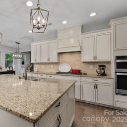 4946 Norman Park Place