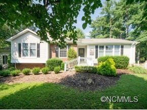 5 Old Applewood Lane