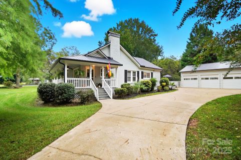101 Cottonwood Drive sold home in Cottonwood Acres, Mount Holly, NC