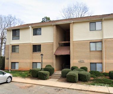 4821 Spring Lake Drive sold home in Spring Lake, Charlotte, NC