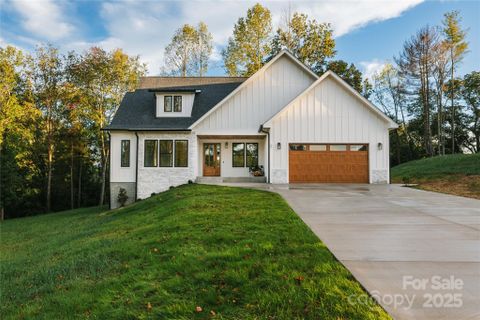 27 Baxter Woods Lane sold home in Baxter Woods, Candler, NC