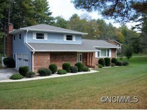 102 E Whisperwood Circle