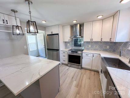 7812 Highbanks Court sold home in Idlewild South, Charlotte, NC