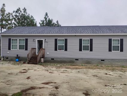 A home in Pine Forest, Fairmont