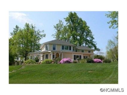 101 Beechwood Circle