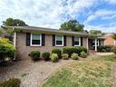 5300 Glenbrier Drive sold home in Charlotte, SC