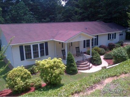 190 Fox Ridge Drive