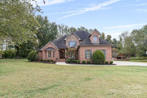 9711 Arlington Oaks Drive sold home in Arlington Oaks, Charlotte, NC
