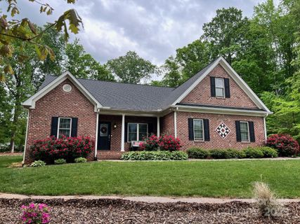 125 Drayton Court sold home in McAllister Park, Mocksville, NC