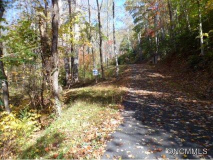 14 Glenberry Trace sold home in Hollywalk, Sylva, NC