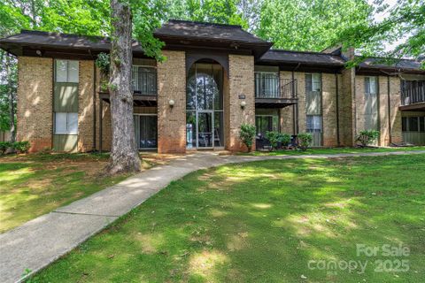 338 Orchard Trace Lane sold home in Orchard Trace, Charlotte, NC