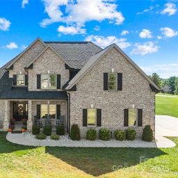 895 Oak Ridge Farms Circle