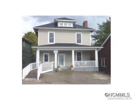 20 Ravenscroft Drive