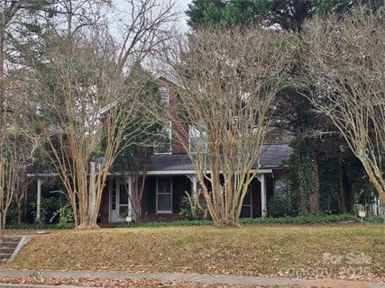 711 Chesterfield Avenue