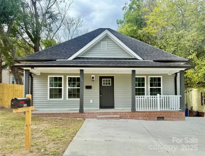 106 N Market Street