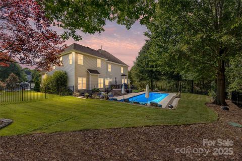 224 Clear Spring Court sold home in Pleasant Glen, Fort Mill, SC
