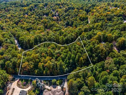 Lot 10 Berry Creek Drive active home in Kenmure, Flat Rock, NC