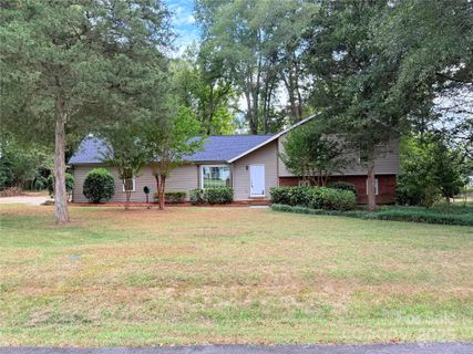 Previously sold for $407,000