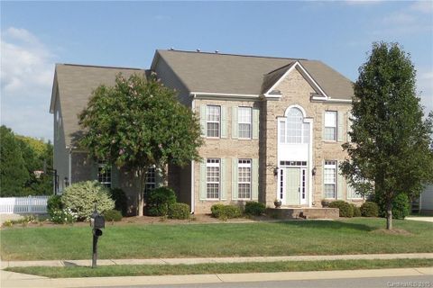 107 Corona Circle