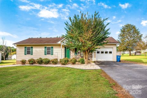 48 Jeannes Court sold home in Meadowridge Place, Stony Point, NC