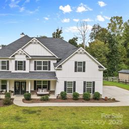2633 Lakefront Drive