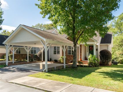 59 N Creekside Court sold home in Haywood Townes, Hendersonville, NC