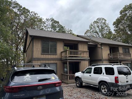 655 Overlook Drive
