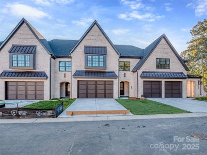 305 Audrey Place sold home in Sutton Hall, Charlotte, NC