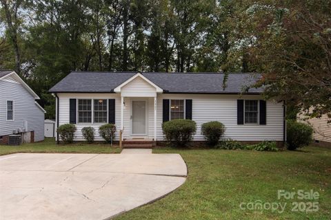 1327 Hidden Valley Drive sold home in Hidden Valley, Concord, NC