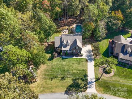 184 Canterbury Place Road sold home in Davidson Downes, Mooresville, NC