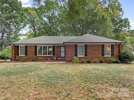 13517 Idlefield Lane sold home in Idlewood, Matthews, NC