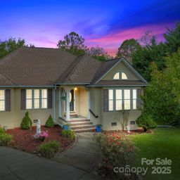 372 Kingfisher Lane
