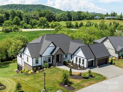 465 Daniel Circle Drive sold home in Mills River Crossing, Mills River, NC