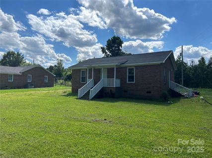 835 Sikes Mill Road
