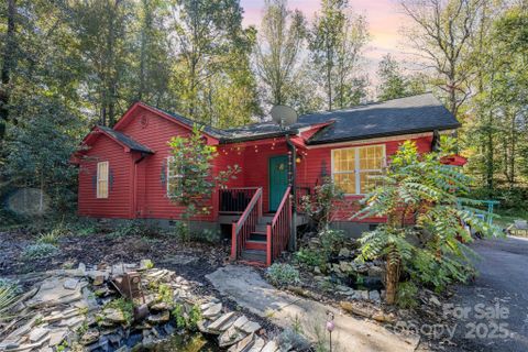3735 26th Street Drive sold home in Hickory Woods, Hickory, NC