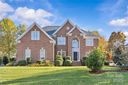 2314 Flagstick Drive sold home in Matthews, SC