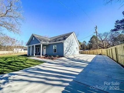 1018 Johnna Lane