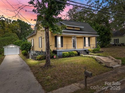610 Watts Street sold home in Wiscassett Mills Company Village, Albemarle, NC